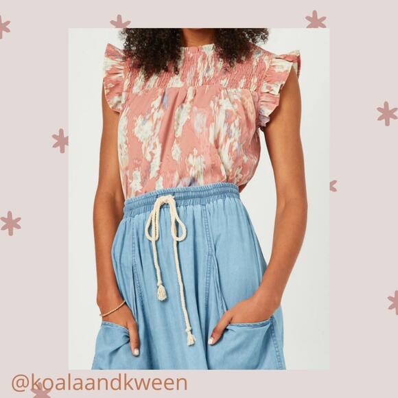 Pink Watercolor Smocked Top Ruffle Sleeves Medium NEW - Picture 1 of 14